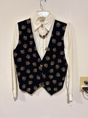 Apparenza Black Vest with Gold Floral Embroidery Vintage 80,s